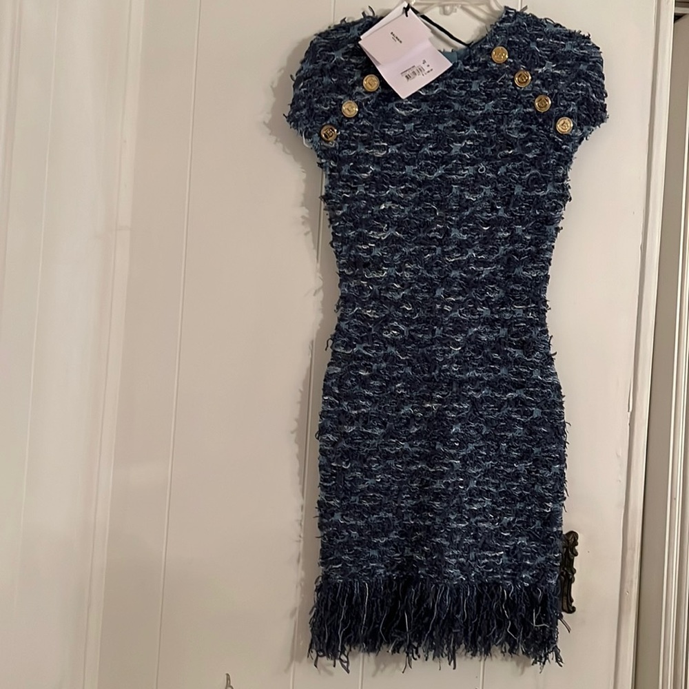 BALMAIN dress size 36,short SS body on D .